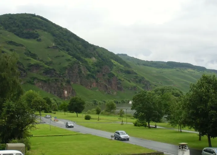 Moselferienwohnungen-uerzig * Ürzig